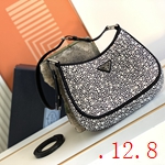 スーパーコピーブラダバッグ